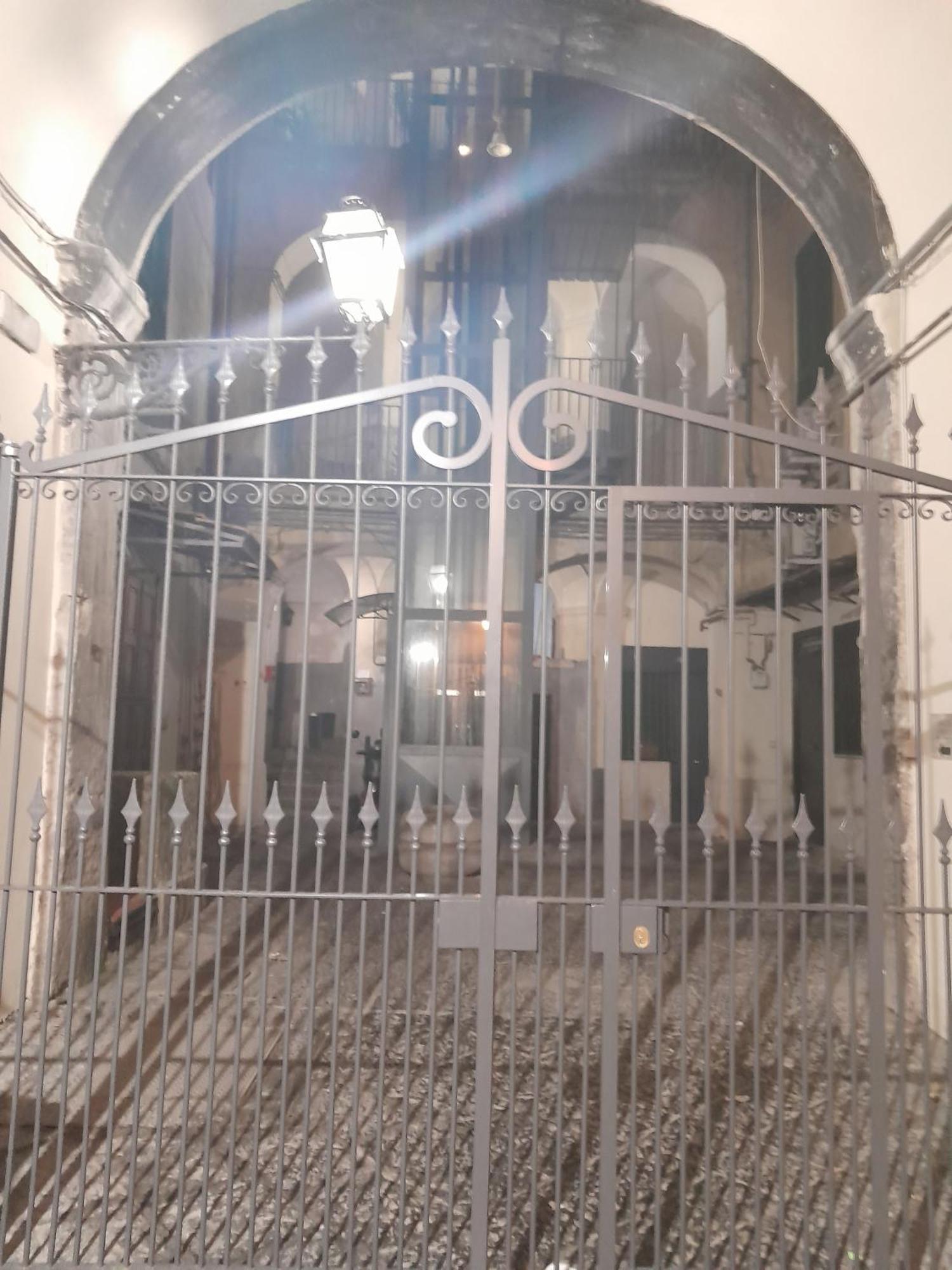 Terrazza Manuela Apartments Quartieri Spagnoli ナポリ エクステリア 写真